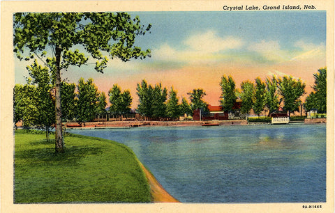 Grand Island Nebraska Crystal Lake Vintage Postcard (unused)