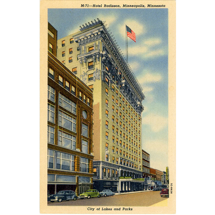Minneapolis Minnesota Hotel Radisson Downtown Shopping District Postcard (unused) - Vintage Postcard Boutique